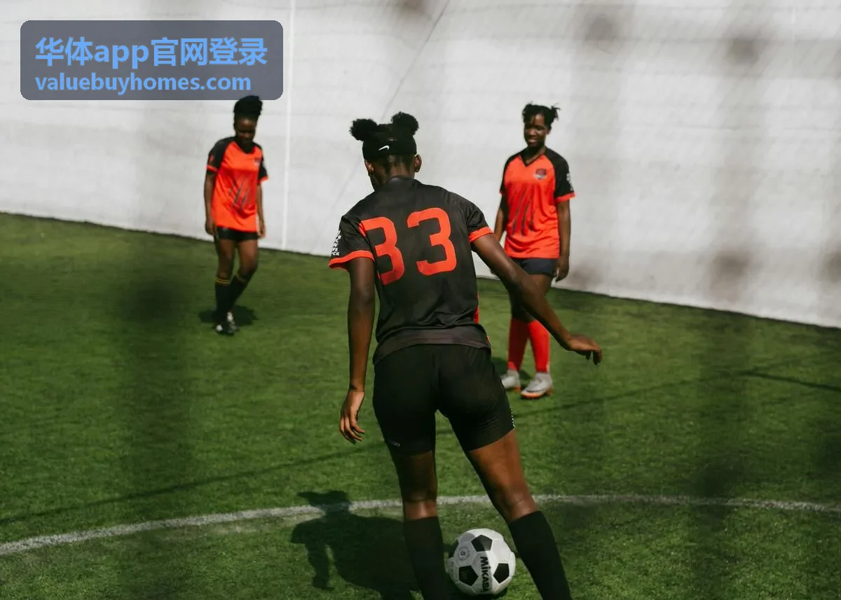 华体app官网登录多设备对照查看场景示意
